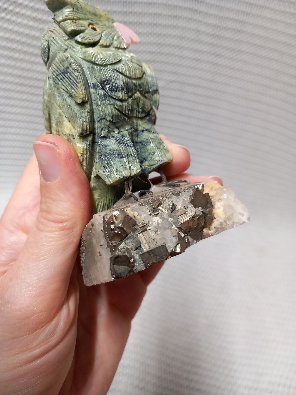 Statuette: Serpentin Edelstein Eule auf Pyrit Sockel, rar! – Usato da Merligen venduto da muss_haben 2