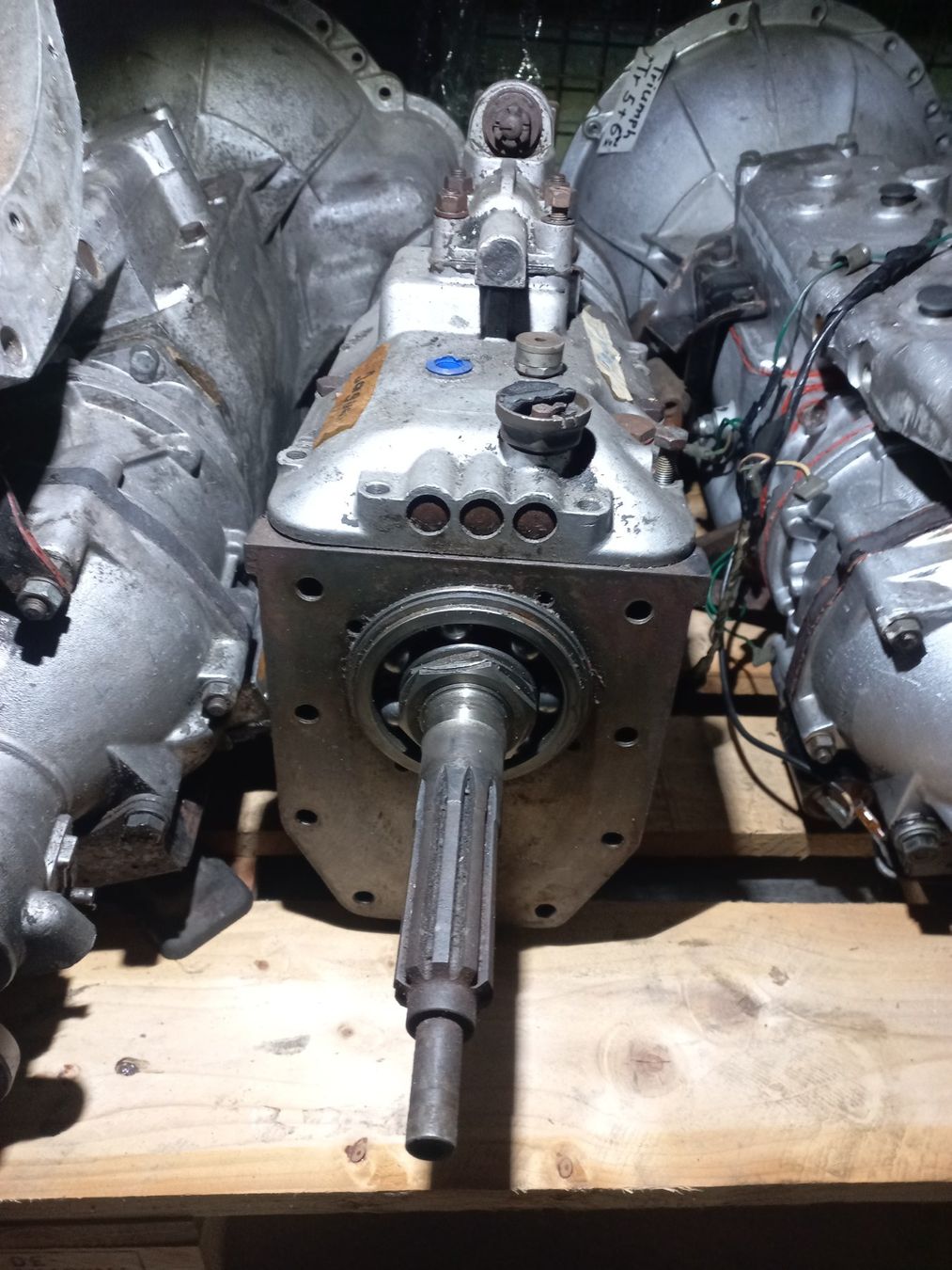 Jaguar Tutti pezzi di ricambio auto: Oldtimer Jaguar Schaltgetriebe mit Overdrive Laycock – Usato da DULLIKEN venduto da Lerchclassicdulliken 2