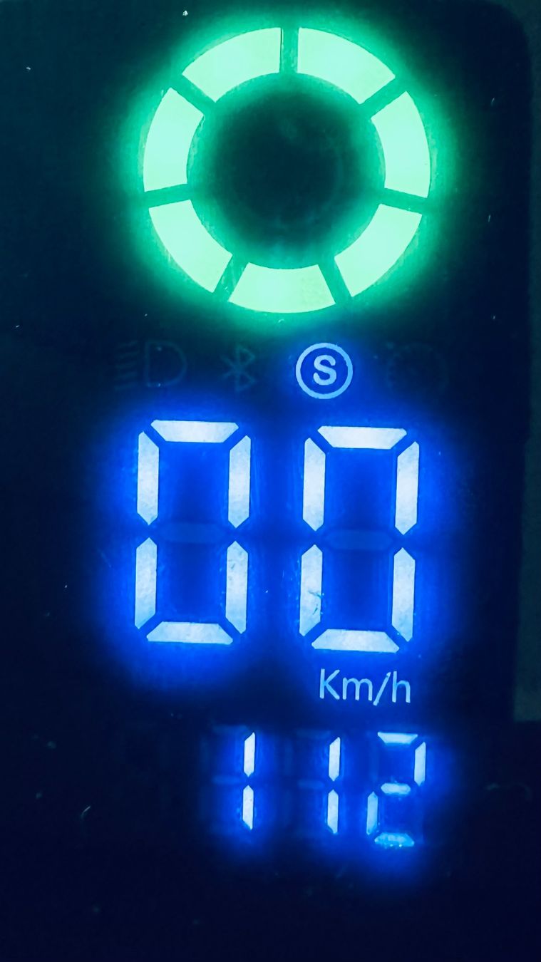 Scooters: E-Scooter VMAX VX2 Pro ST – Gebraucht aus Baar von Wuerzen1040