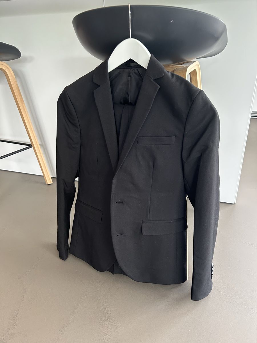 Completi: Anzug von Jack & Jones Junior, 152 – Usato da Uerikon venduto da Jini10