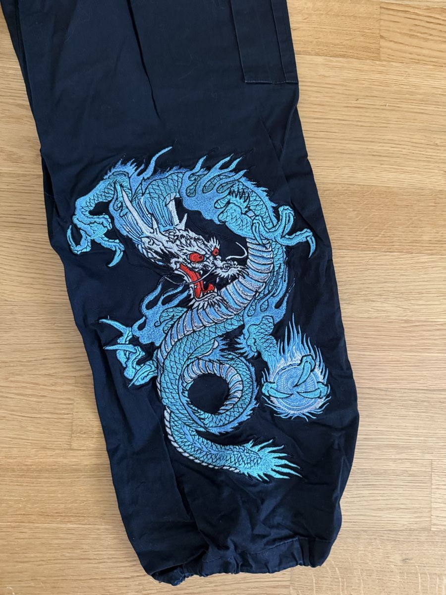 Ed Hardy Pantaloni: Ed Hardy Hosen Schwarz – Nuovo (secondo la descrizione) da Ostermundigen venduto da Alex_ngtran