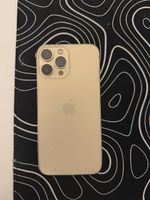 Ich verkaufe ein iPhone 13 Pro Max. Das Display und die Rück
