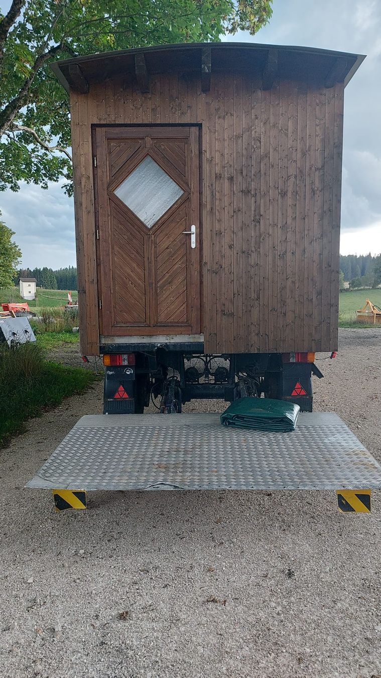 Mobile-home: Tiny House auf Rädern- sofort verfügbar – D'occasion à Les Reussilles par nin_xn8m 1