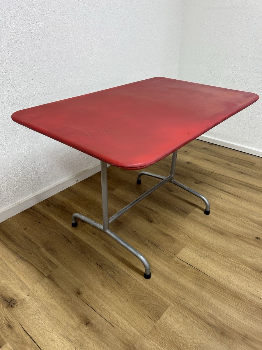 Bigla Tische: Gartentisch rot (110x70.5cm) – Gebraucht aus Basel von MoebelSackmann