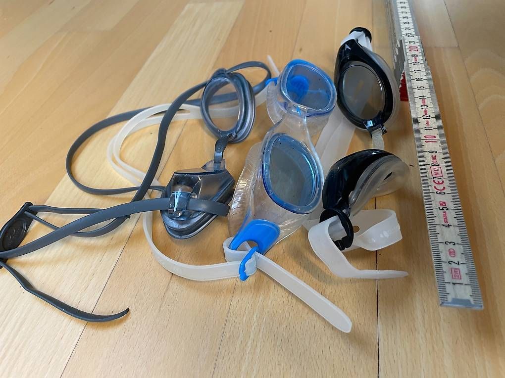 Brillen & Gläser: Schwimmbrille sortiert – Gebraucht aus St. Gallen von stb_sdb8 1