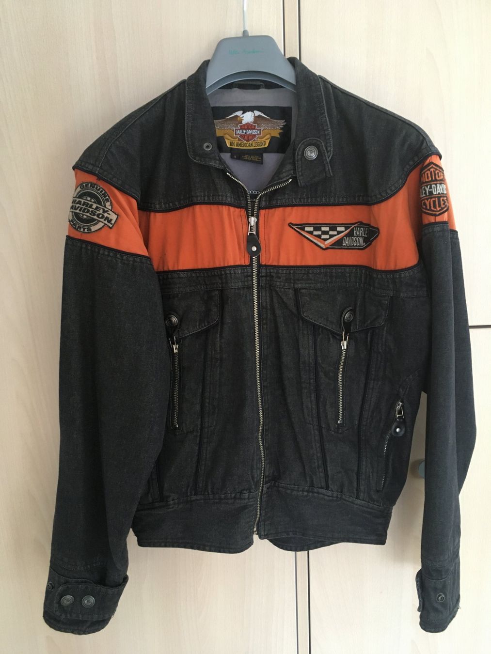 Harley-Davidson Jacken: Harley-Davidson Jacke – Gebraucht aus Obbürgen von Nairdo