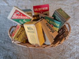 Für den antiken Krämerladen, 12-teilig  selten Sächeli