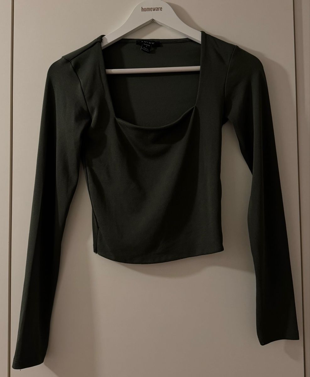 Top: NewYorker Langarmshirt khaki, Grösse S – Nuovo (secondo la descrizione) da Tuggen venduto da jess_gls06