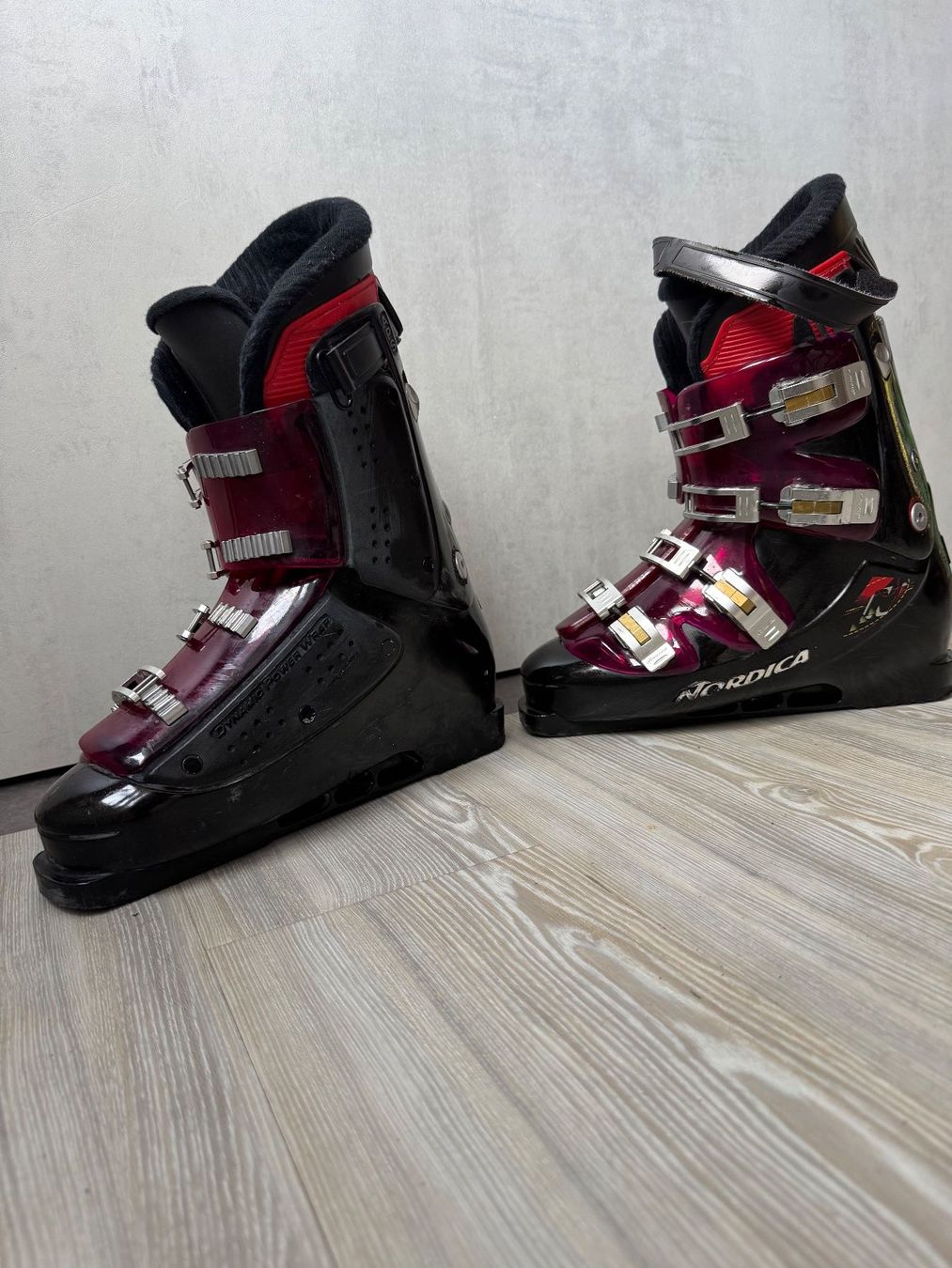 Nordica Skis: Soulier de ski d'occasion – Gebraucht aus St Ursanne von fre_6xqh 1