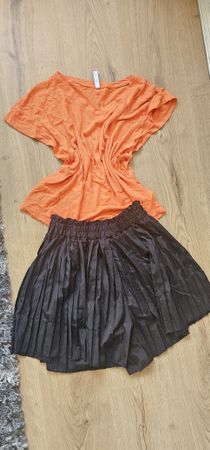 Orange T-shirt & Black Pleated Skirt  pants Set - Size L