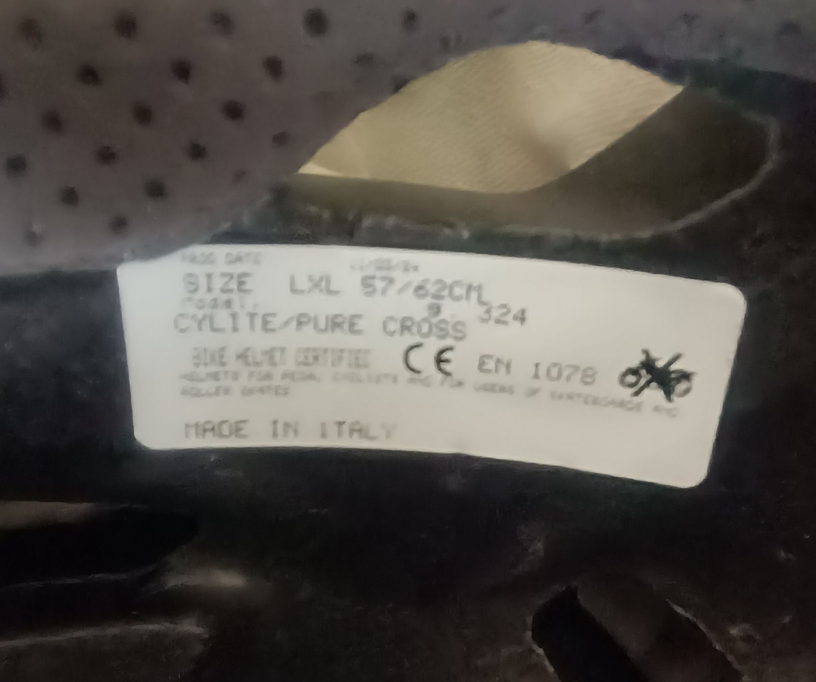 CP Caschi: Velohelm CP mit Visier – Nuovo (secondo la descrizione) da Oberkirch LU venduto da LU2866 1