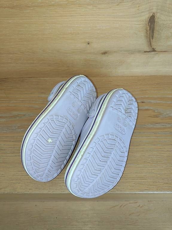 Scarpe per ragazzi: Original Crocs Clogs. Grösse 11 (EU/Schweiz 28-29) – Usato da Dällikon venduto da Wedoni 2