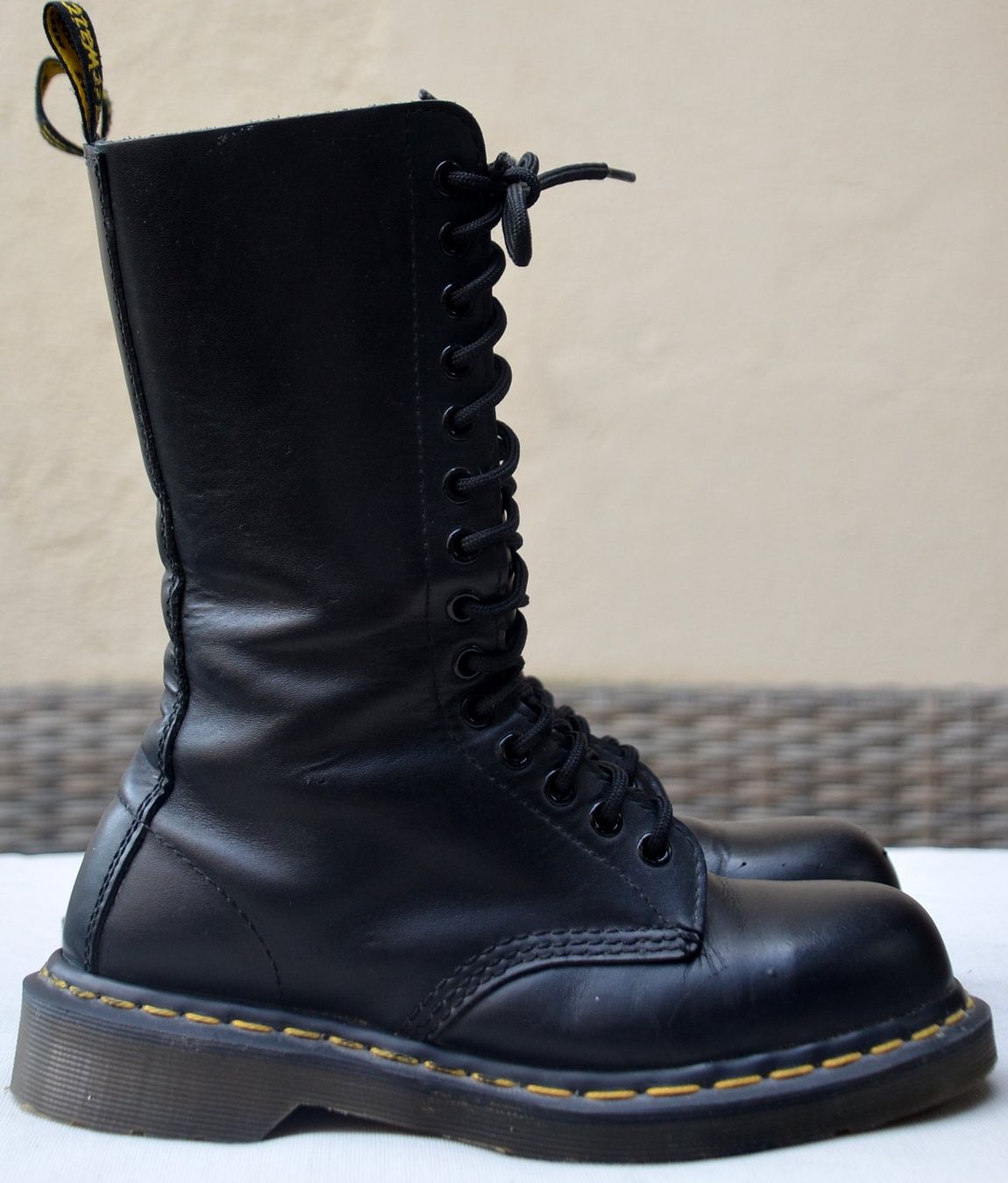 Dr. Martens Scarpe da donna: Boots / Bottes Dr. Martens 10113   .37 – Usato da Collonges venduto da arashee 1
