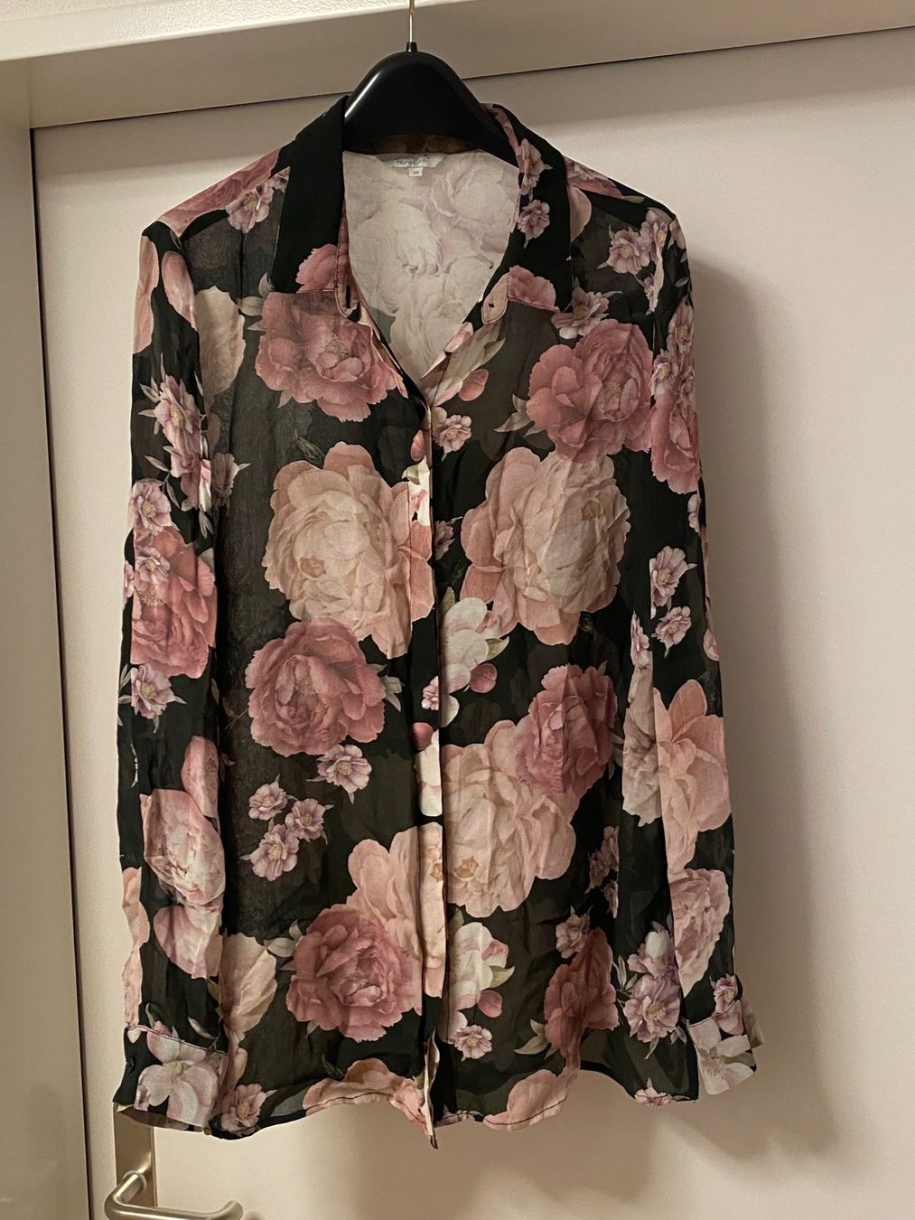 Camicette: Bluse mit Blumenmuster (Gr. 38) – Usato da Herrliberg venduto da little_useful_things