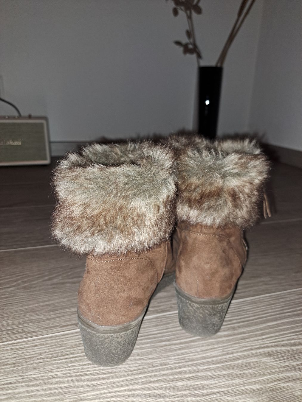 Scarpe da donna: Kuschelige Winterstiefel Gr. 39 – Usato da Wetzikon ZH venduto da secondhandsfashion 1
