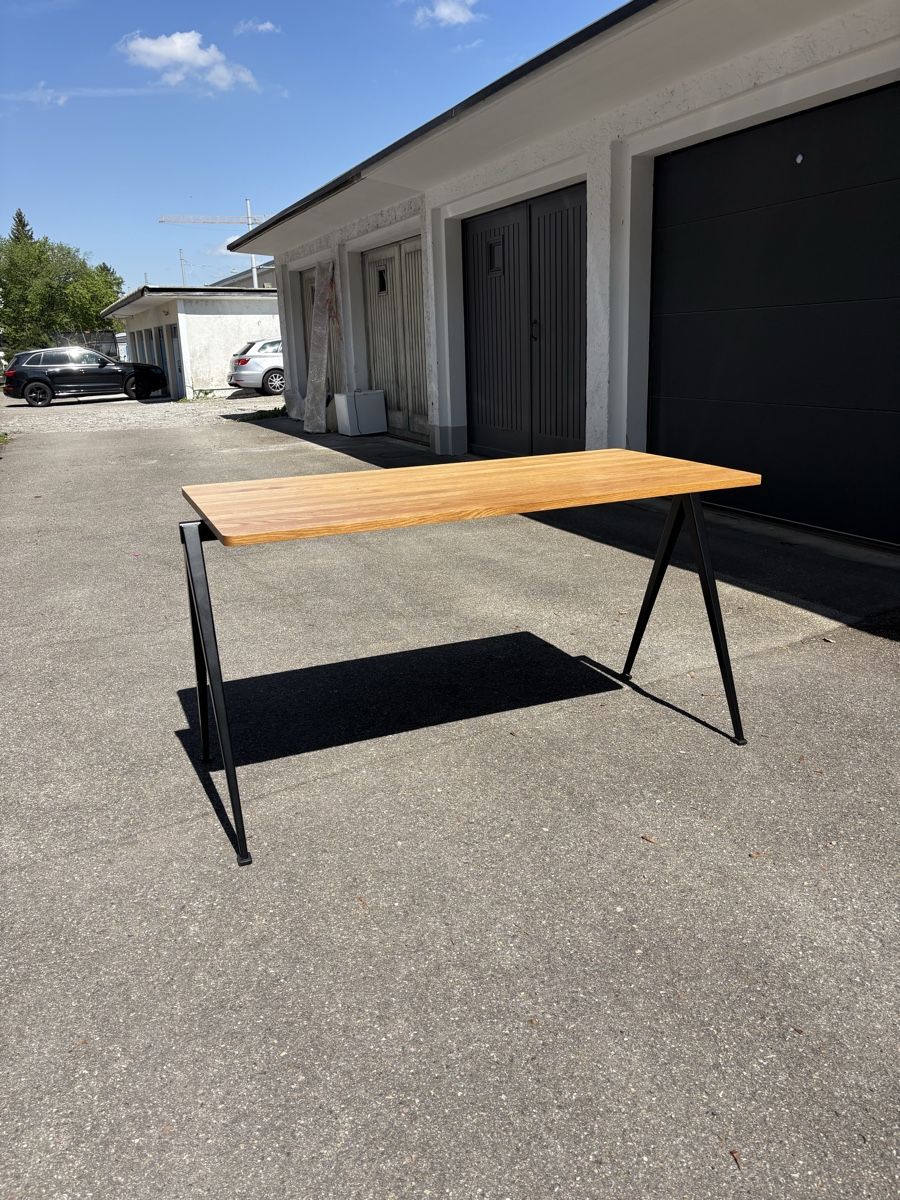 Hay Scrivanie: HAY Pyramid 01 Schreibtisch 140x65 – Usato da Zürich venduto da chloe26