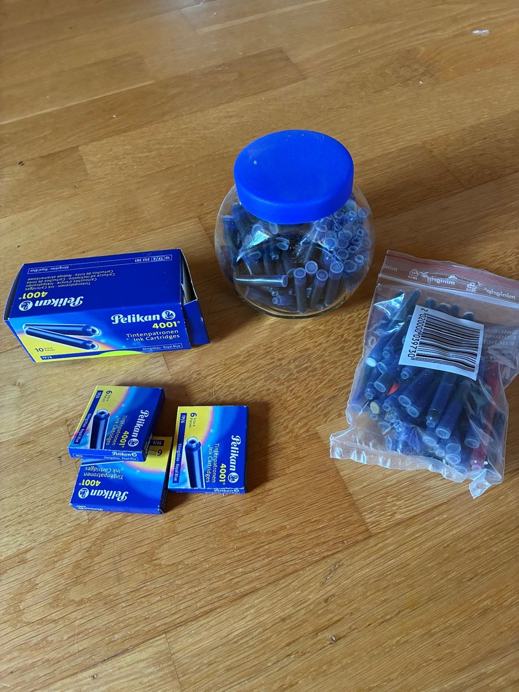 Pelikan Altro in Scrittura & Disegno: Tintenpatronen blau – Nuovo (secondo la descrizione) da Rüegsauschachen venduto da ivatug