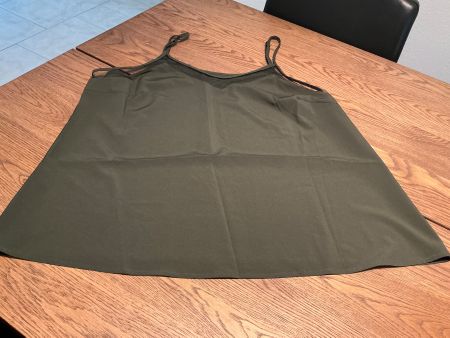 Sommertop grün mit Spitze Gr. 44  - wie neu