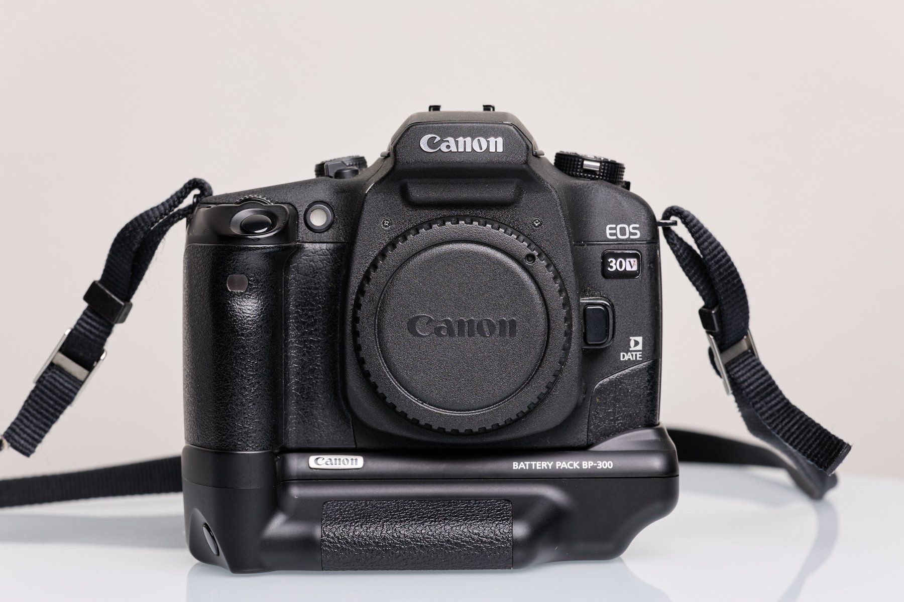 Canon Kamera: Canon EOS 30V mit Batteriegriff (BP-300) – Gebraucht aus Grüt Gossau ZH von ValentinHehli