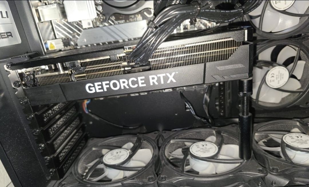 Nvidia Grafikkarten: GeForce RTX 4060 Ti – Neu (gemäss Beschreibung) aus Zug von fab_wq52