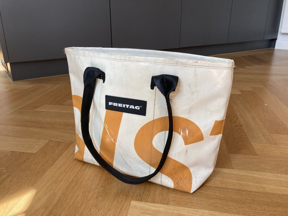 Freitag Borse: FREITAG Tasche weiss / orange – Usato da Winterthur venduto da Wandelbar 2