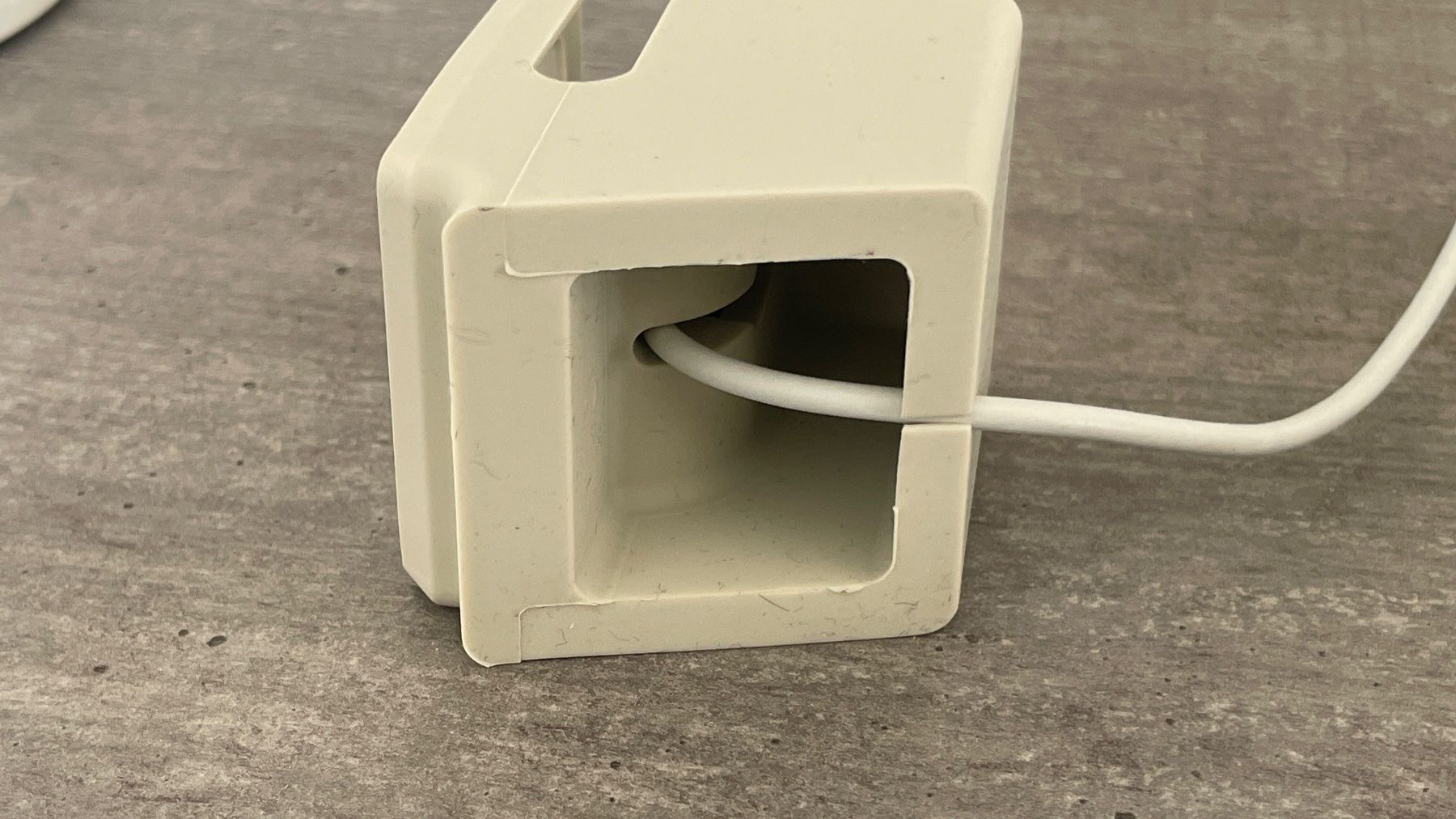 Docking station: Apple Watch Ladestation "Macintosh" – Nuovo e nell'imballaggio originale da Heiden venduto da 5element 3
