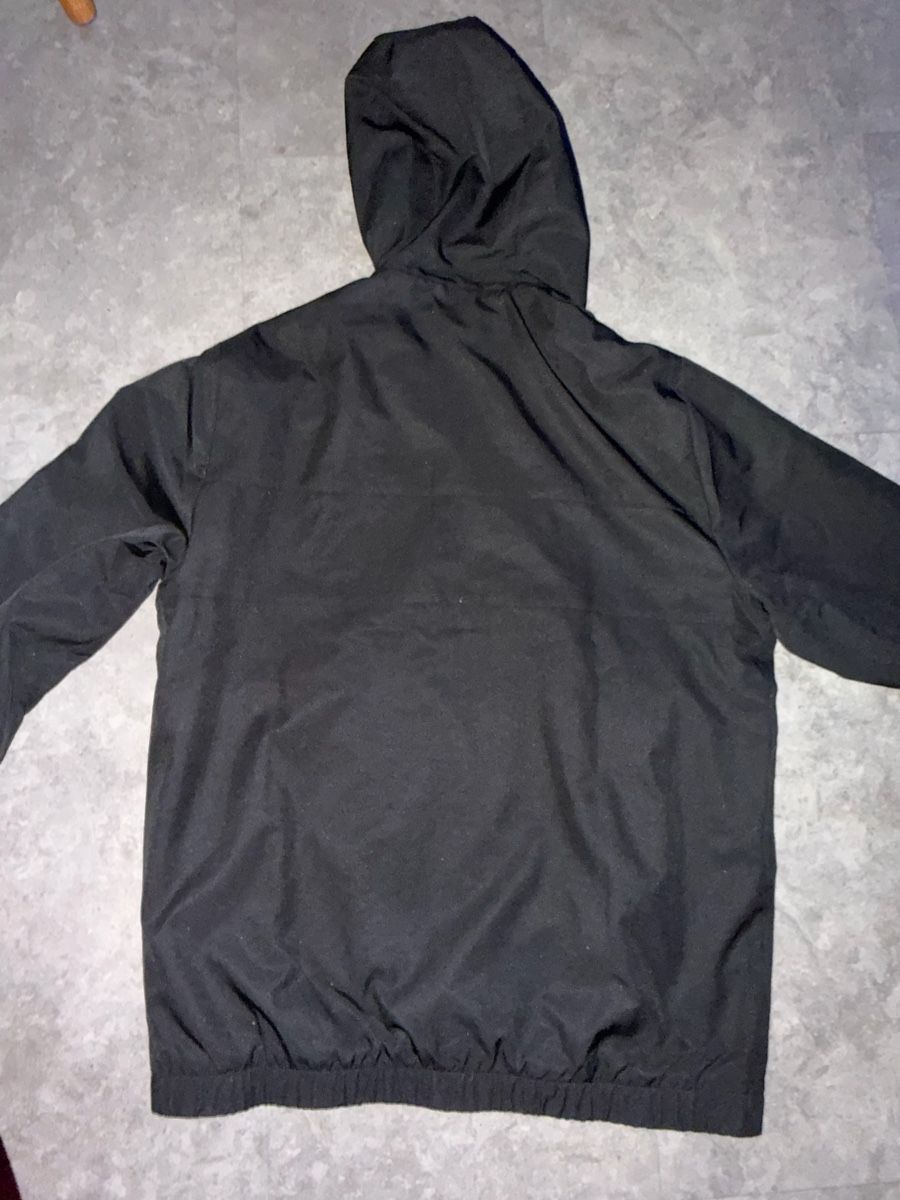 Lacoste Vestes: Veste Lacoste taille M – D'occasion à Yverdon-les-Bains par dav_hkw8 1