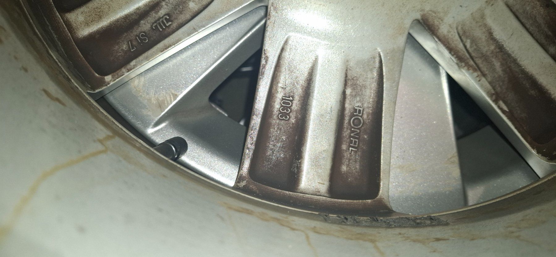 Ford Jantes: Alufelgen Ford – D'occasion à Lippoldswilen par iva_dbf8 3