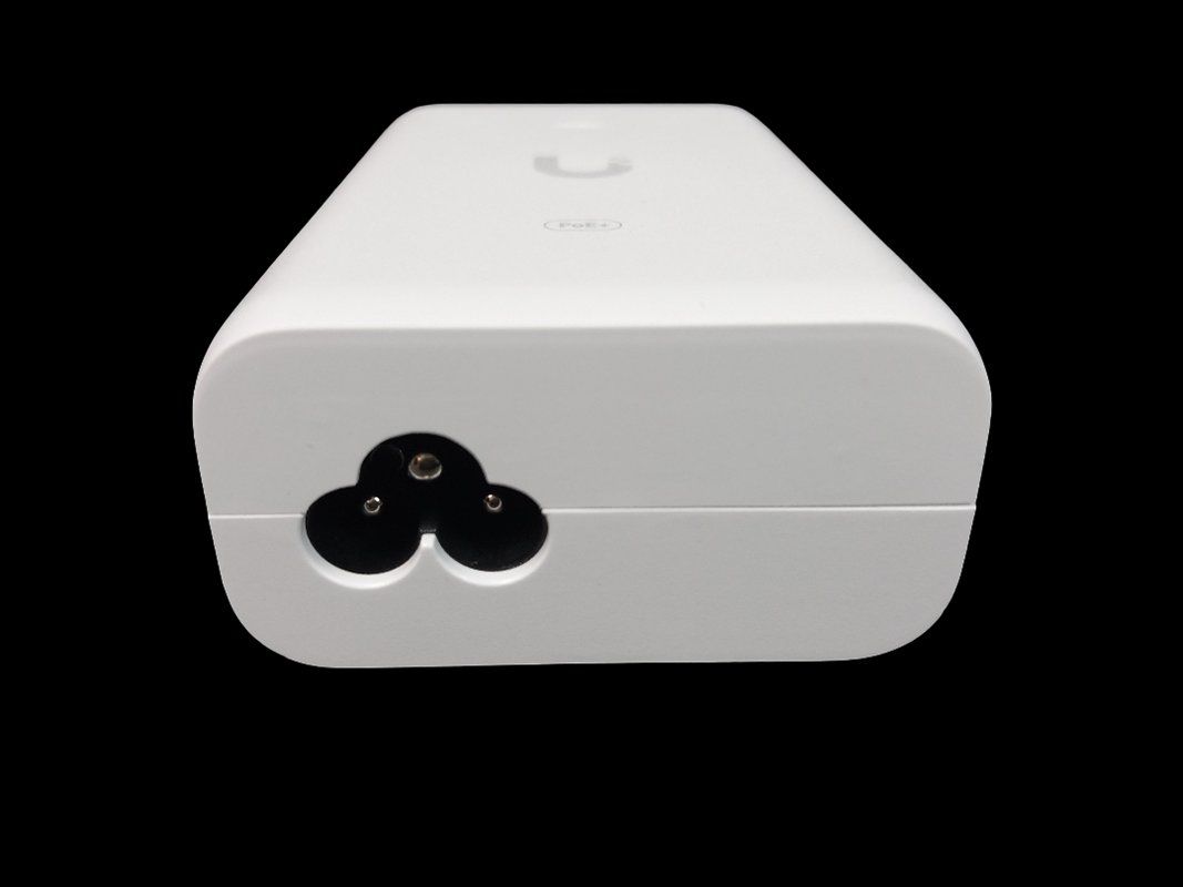 Unità & Adattatore: PoE + Adapter – Usato da Hünenberg venduto da Restwert_Zug 2