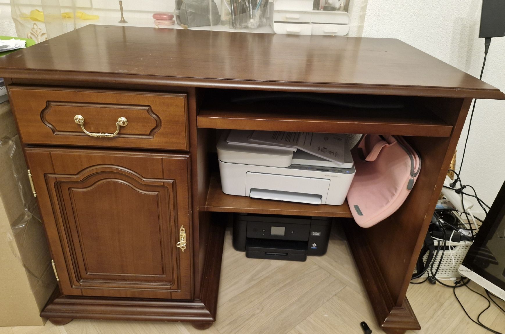 Scrivanie: Chesterfield Tisch – Usato da Küsnacht ZH venduto da jul_ksp9 2