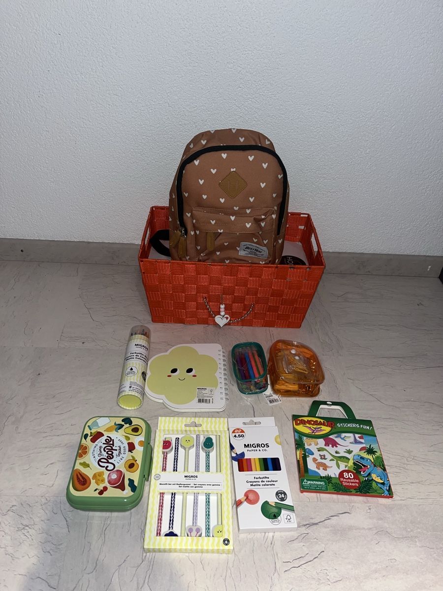 Borse & Zaini: Schulstart-Set: Rucksack, Stifte & mehr! – Nuovo e nell'imballaggio originale da Eschlikon TG venduto da murati123 3