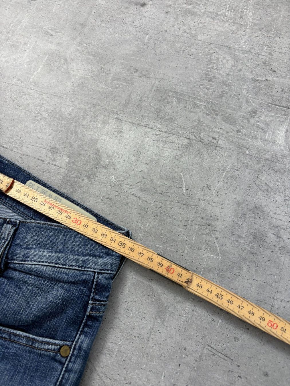 Diesel Jeans: Vintage Diesel Bootcut Flared Jeans (S) – Nuovo (secondo la descrizione) da Werdenberg venduto da hase.vintage 8