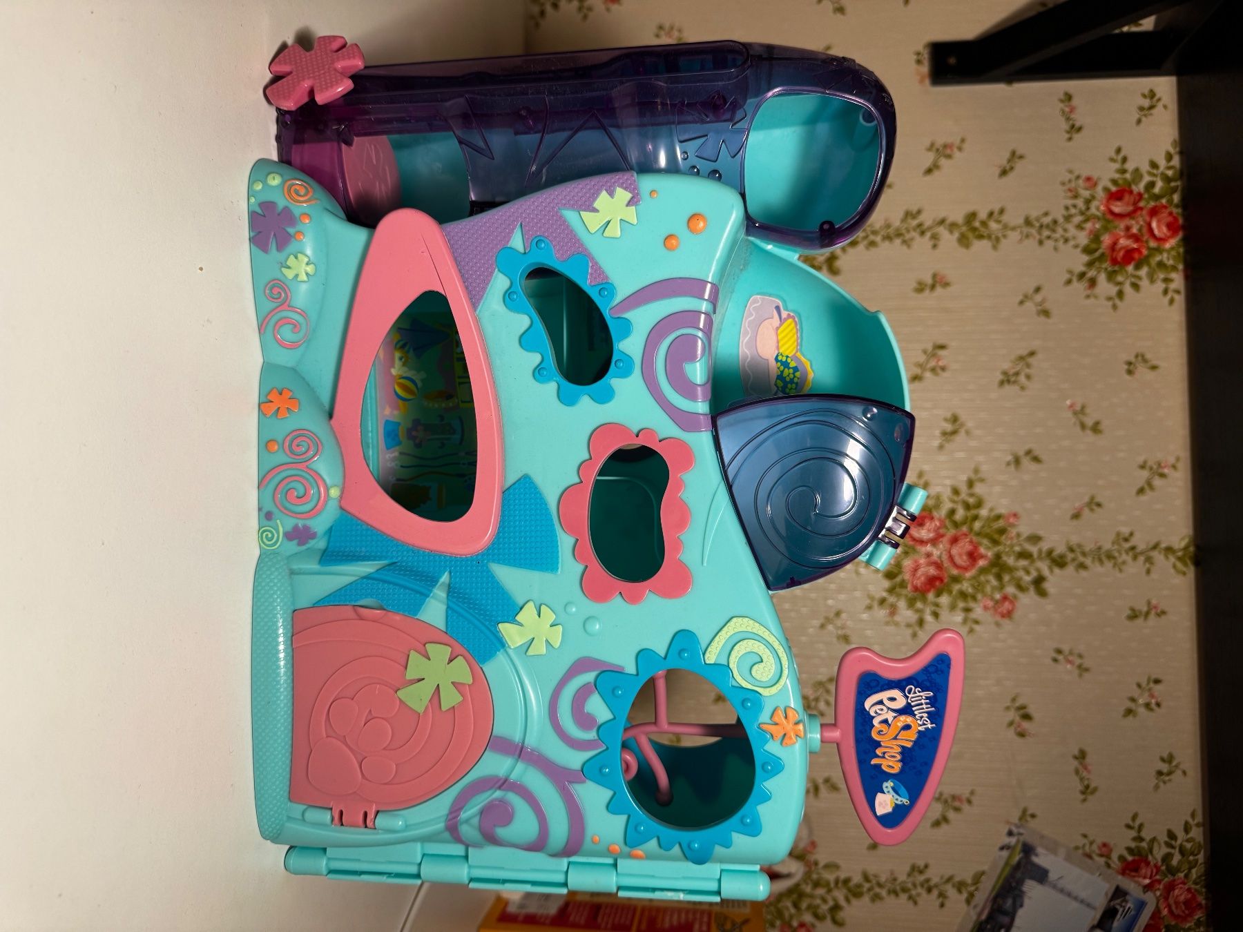 Littlest Pet Shop Giocattoli: Littlest Pet Shop Haus blau/pink – Usato da Zug venduto da HarryholschonmaldenW