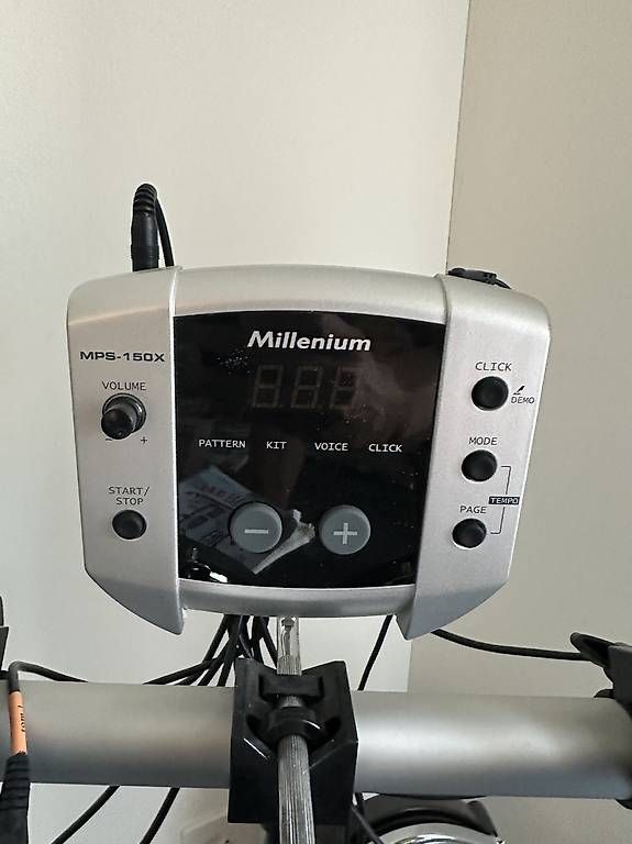 Thomann Musikinstrumente: Thomann Millenium MPS-150 E-Drum Set mit Zubehör – Gebraucht aus Rottenschwil von v1t_7shm 1