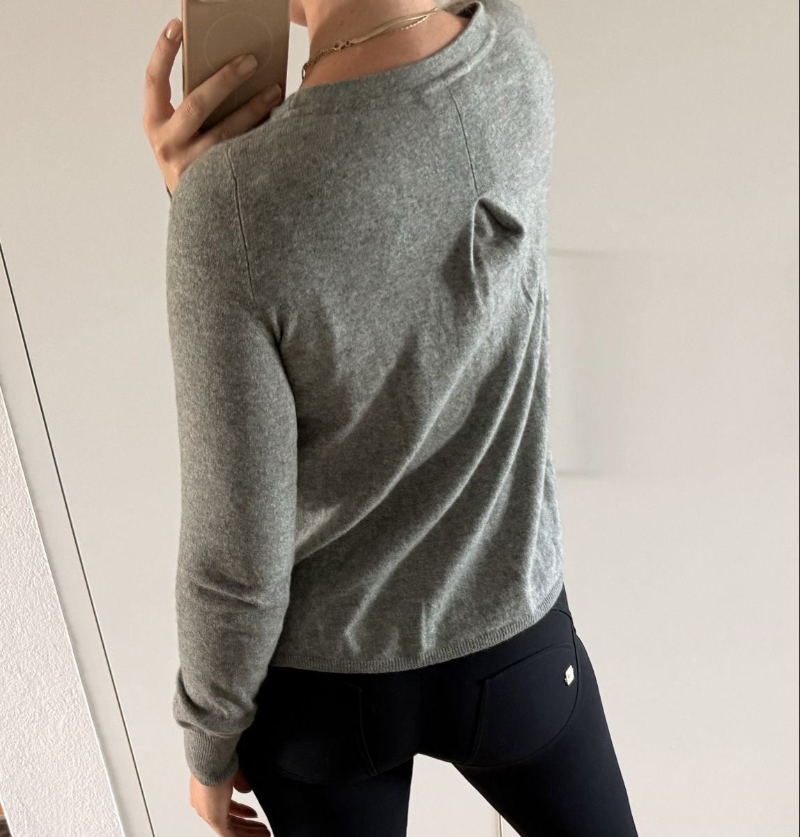 Pullover & Sweatshirts: Damen Pullover Marc O'Polo grau Grösse S 100% Kaschmir Pulli – Gebraucht aus Staad SG von Chirrari 1