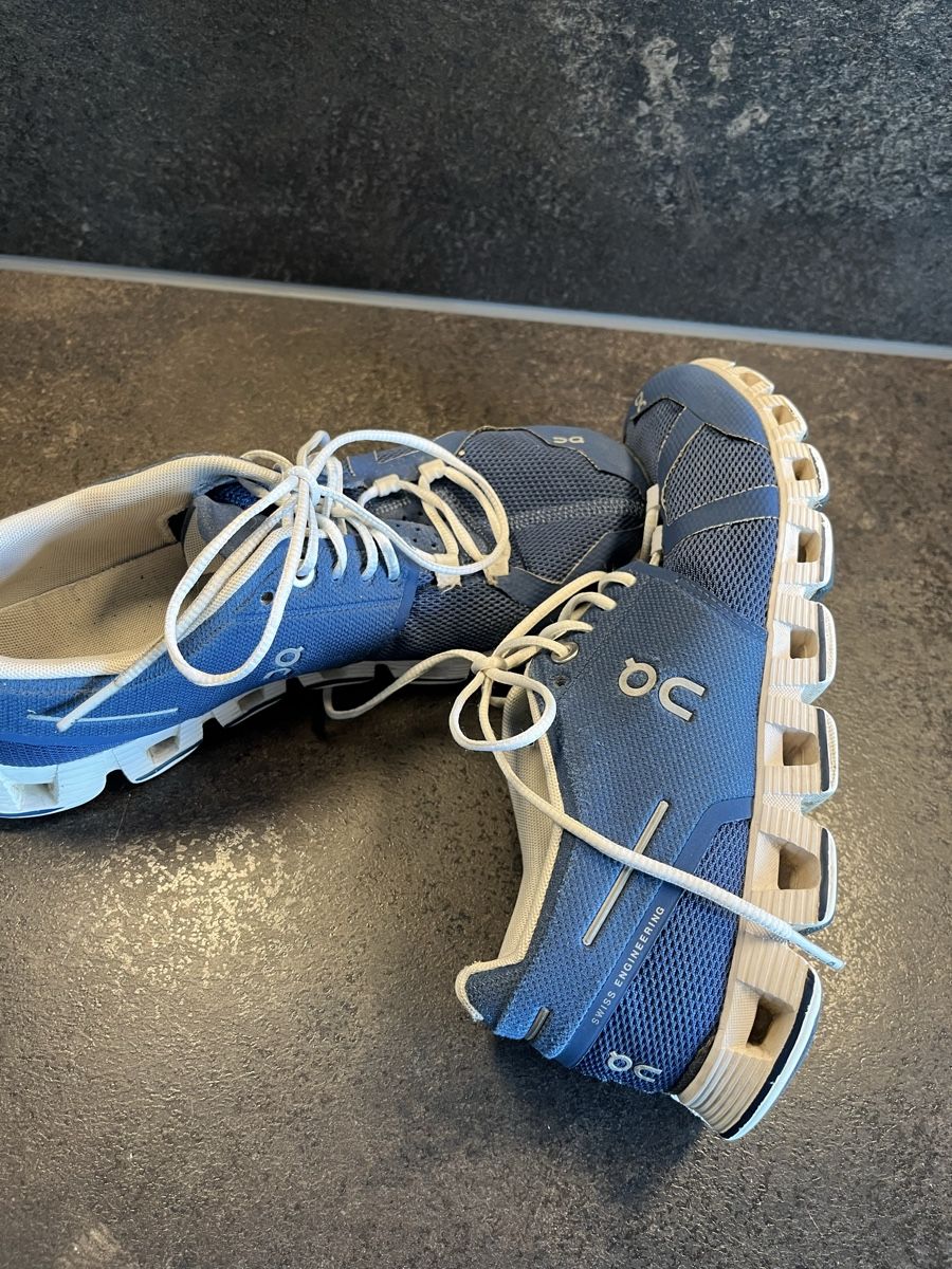 On Scarpe da uomo: Schuhe On - Gr. 38 – Usato da Triengen venduto da pow_14 1