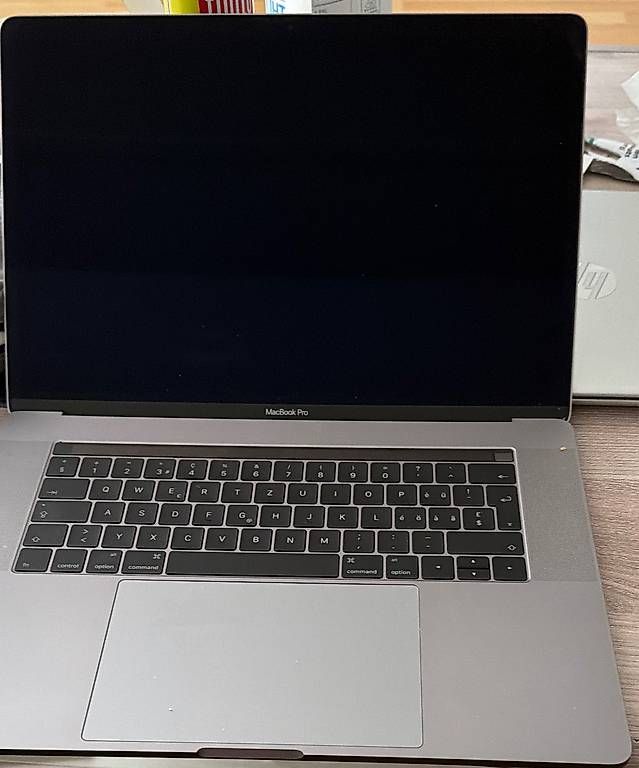 Notebook: MacBook Pro 16  Defekt / Bastlergerät  200 CHF Fixpreis – Usato da St. Gallen venduto da Sakaryalibirol