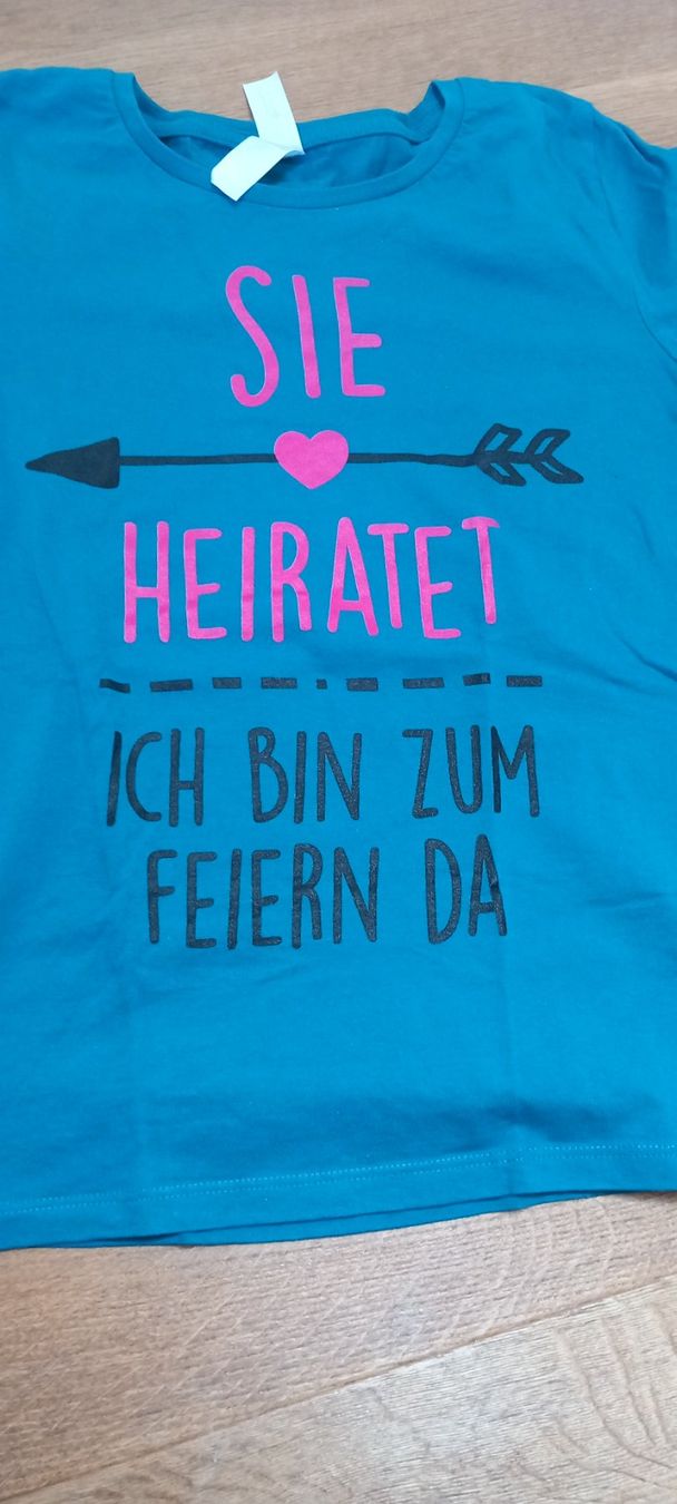 T-shirts: Kleiderpaket Shirts – D'occasion à Gais par LeonieM01 5