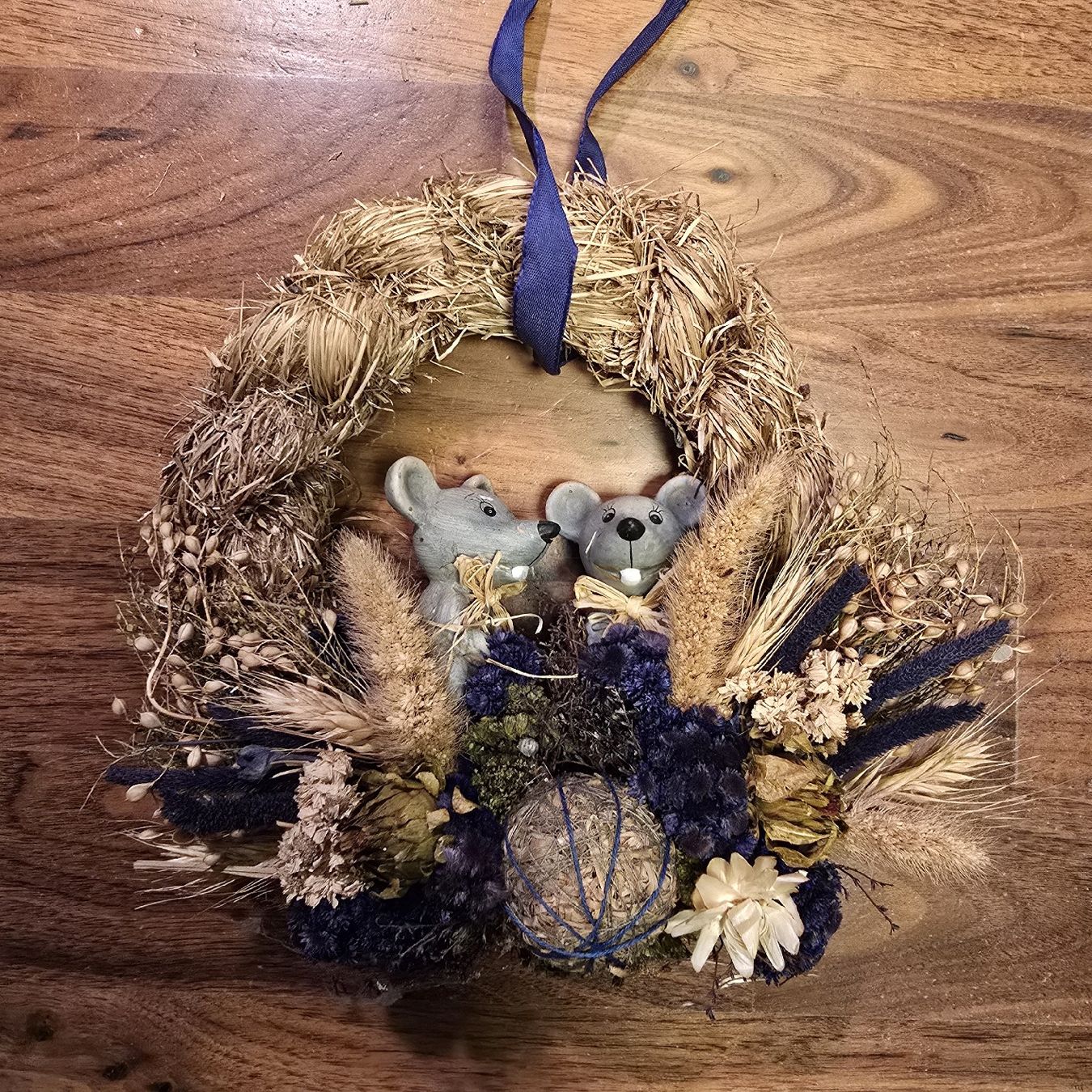 Tutte le decorazioni: Herbstlicher Strohkranz mit Mäusen - Handgemacht! – Usato da Kleindöttingen venduto da Verdon_Linton