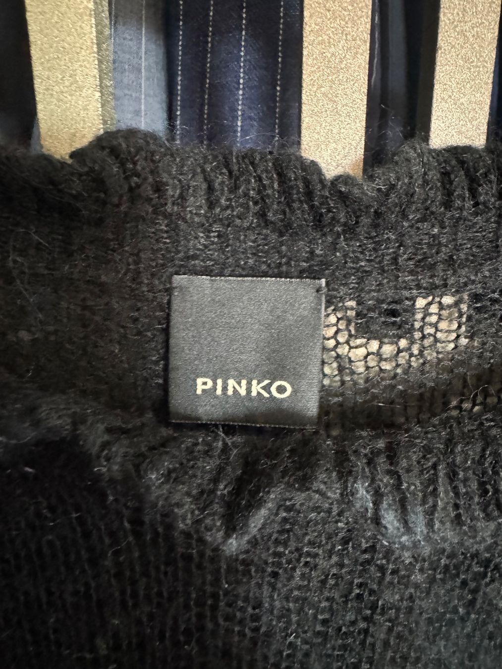 Pinko Maglioni & Felpe: Pinko Oberteil Schwarz Gold – Usato da Kilchberg ZH venduto da dongxi 3