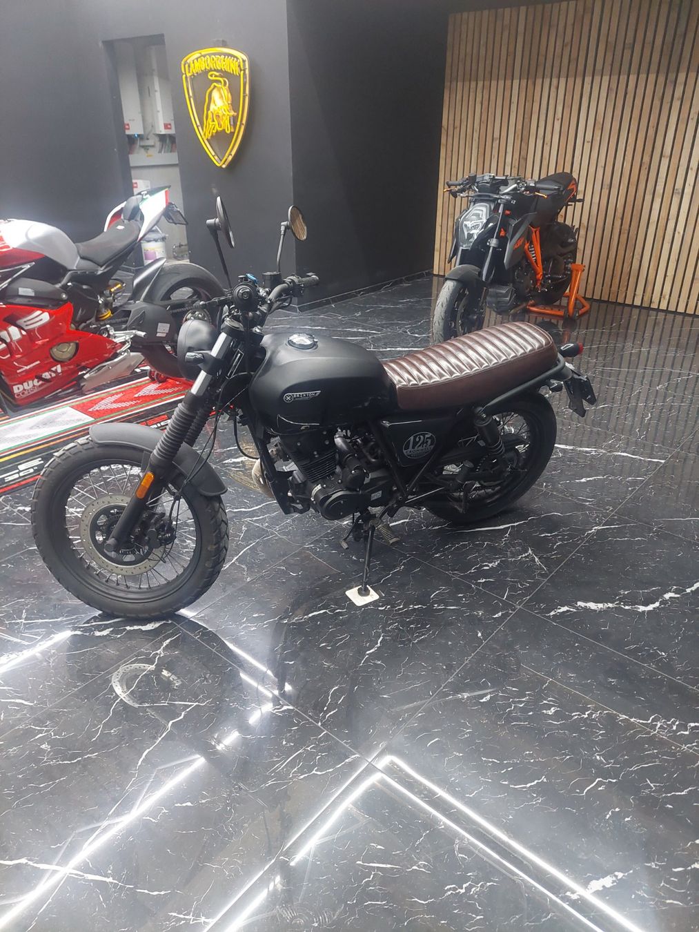 Brixton Motorcycles Altro: BRIXTON Cromwell 125 ABS – Usato da Marbach SG venduto da Donpepone 3