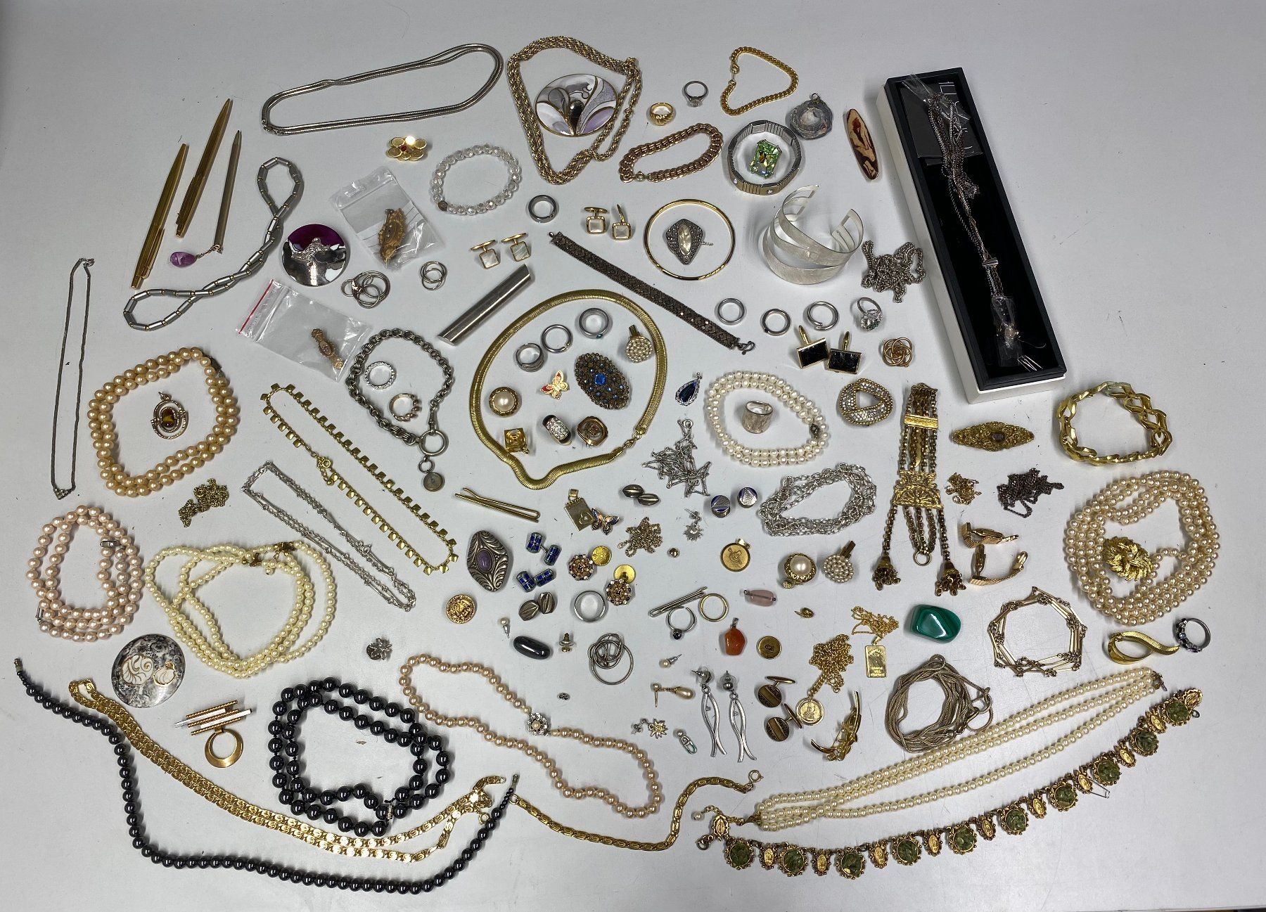 Altri gioielli: LOT Modeschmuck //i540 – Usato da Bern venduto da JMsoehne1987