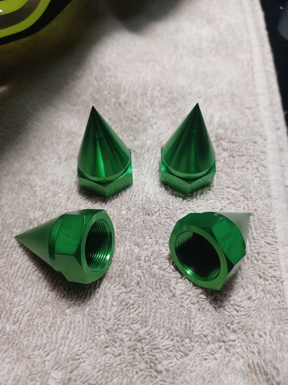 Accessori per altri veicoli: Dadi ruote – Nuovo e nell'imballaggio originale da Magadino venduto da tei_7wpk