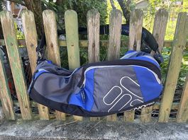Tecno Pro und Kennex Pro Tennistasche und Tennisschläger