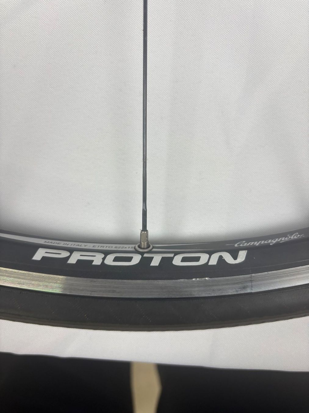 Campagnolo Pneumatici & Ruote complete: Fahrrad Renn Rad – Usato da Wettingen venduto da Wendemarket 5
