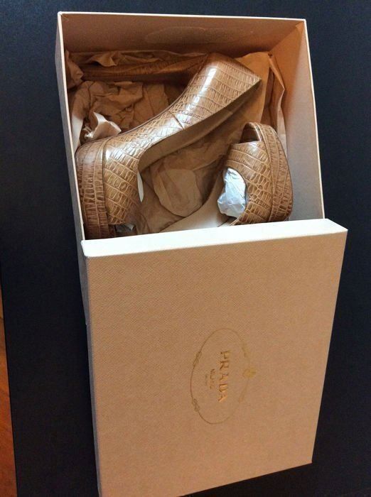 Scarpe da donna: Beige Prada Kalbsleder Pumps Gr. 40 – Nuovo (secondo la descrizione) da Lupfig venduto da Angel17 1