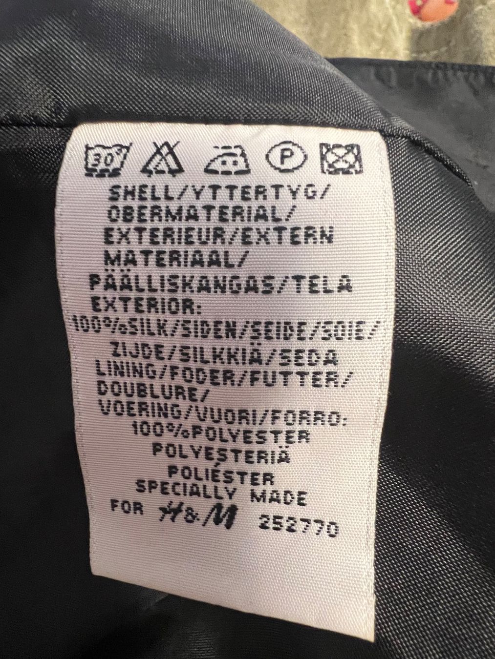 H&M Vestiti: Damen Etui Kleid Seide – Usato da Rafz venduto da mar_w5xy 2