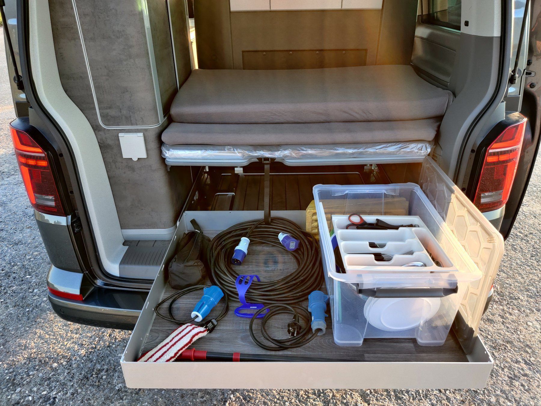 VW Veicoli da campeggio: VW T6.1 California Ocean Edition 4Motion – Usato da Altendorf venduto da vw-bus-vermietung 4