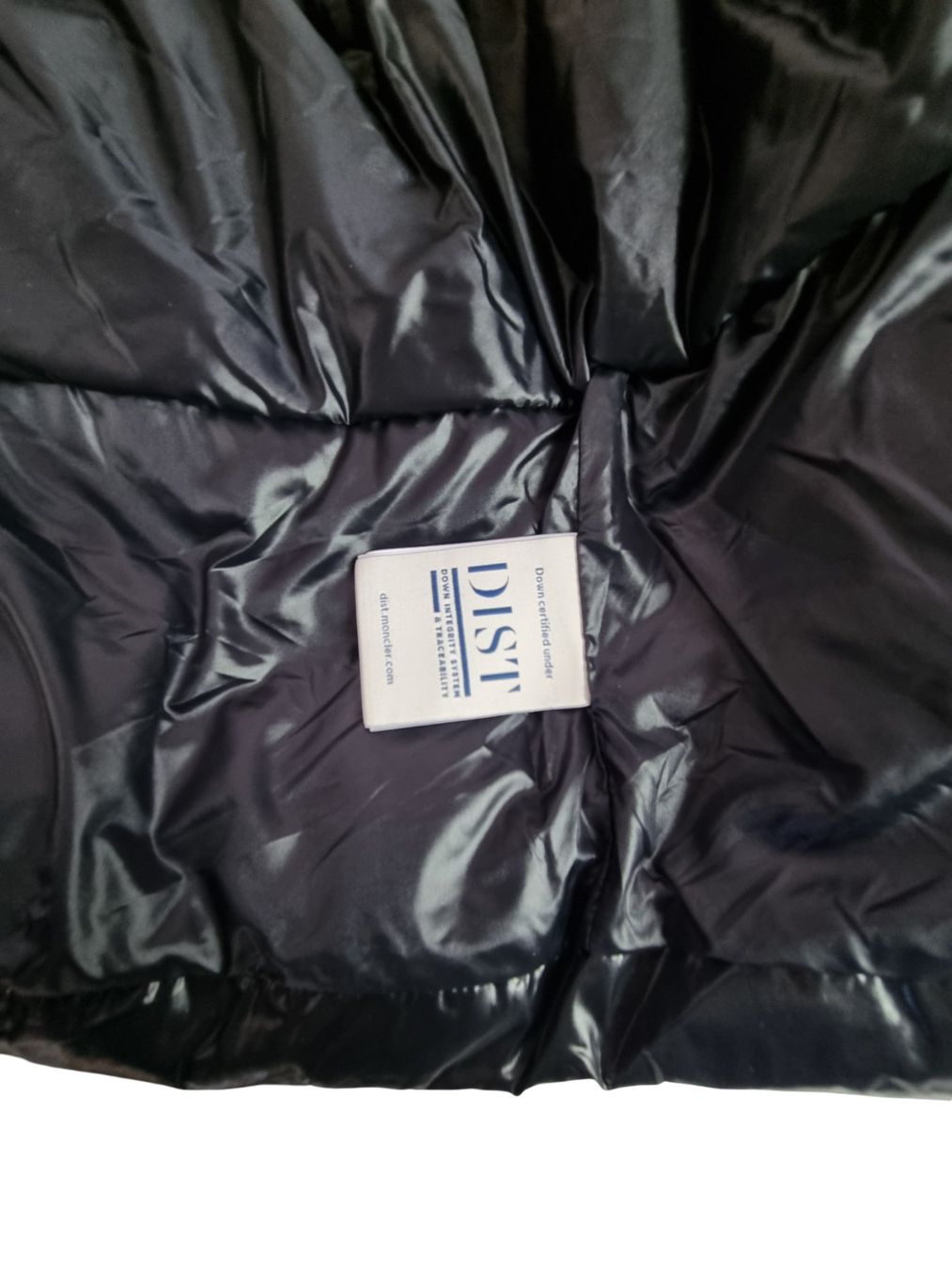 Moncler Jacken: MONCLER Saint Bermard Giubbotto Gr. 2 – Gebraucht aus Wangen b. Olten von Restwert_Wangen 8