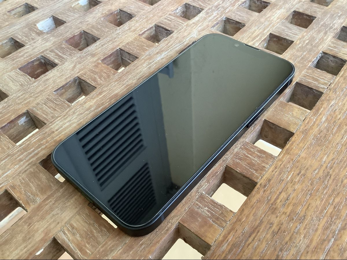 Apple Telefoni cellulari / Smartphones: IPhone 16e - 128GB – Usato da Buchs AG venduto da Barracuda3